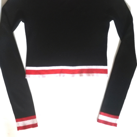 3 for 20 Crop top Cardigan GUC like new - Picture 4 of 7